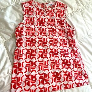 NWT cute light dress blouse. Smoke free home.